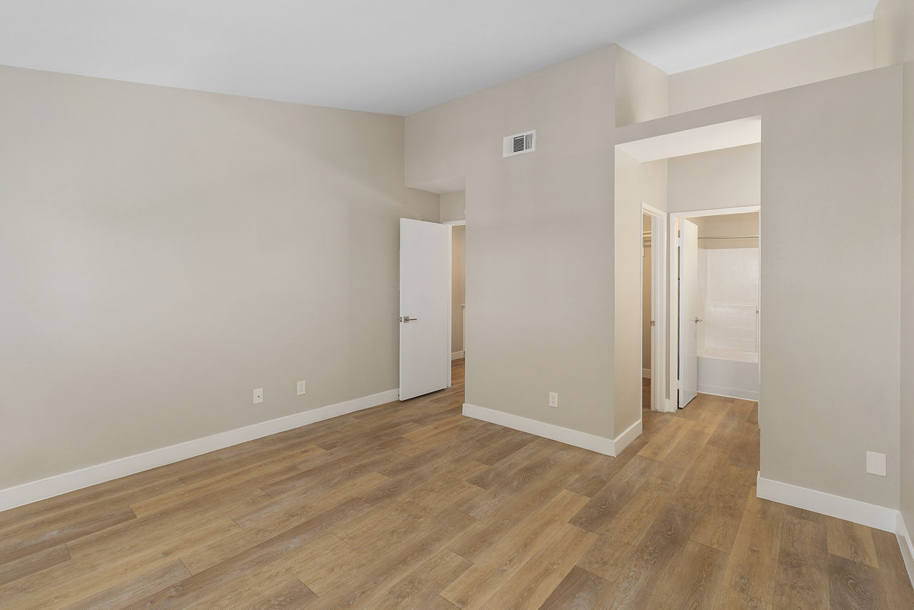 Promenade Terrace - Corona, CA - bedroom