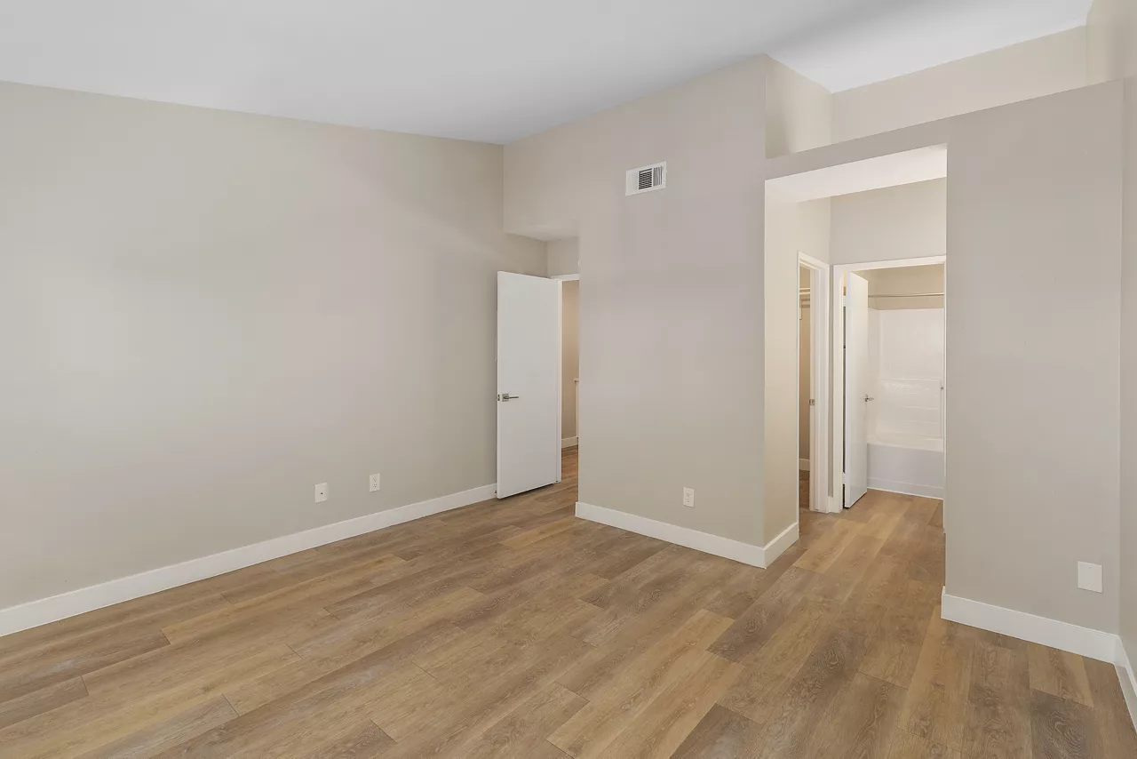 Promenade Terrace - Corona, CA - bedroom