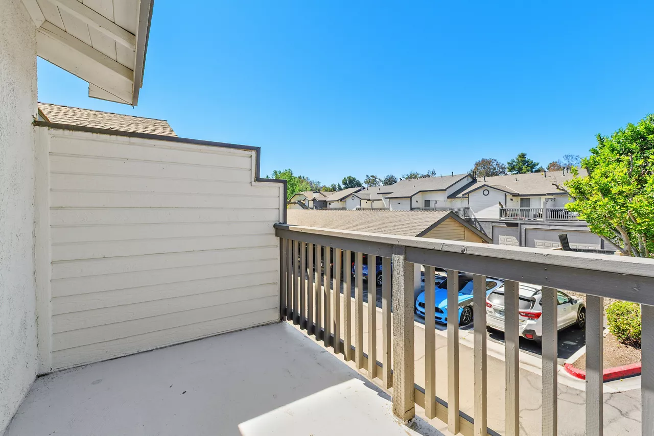 Promenade Terrace - Corona, CA - Balcony