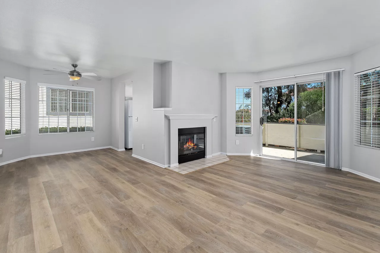 Promenade Terrace - Corona, CA - living room
