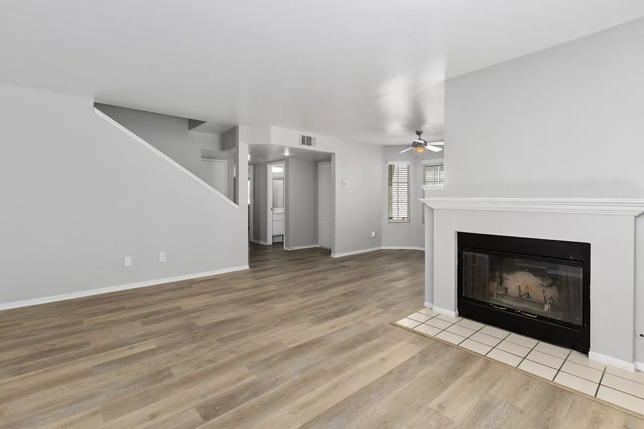 Promenade Terrace - Corona, CA - living room