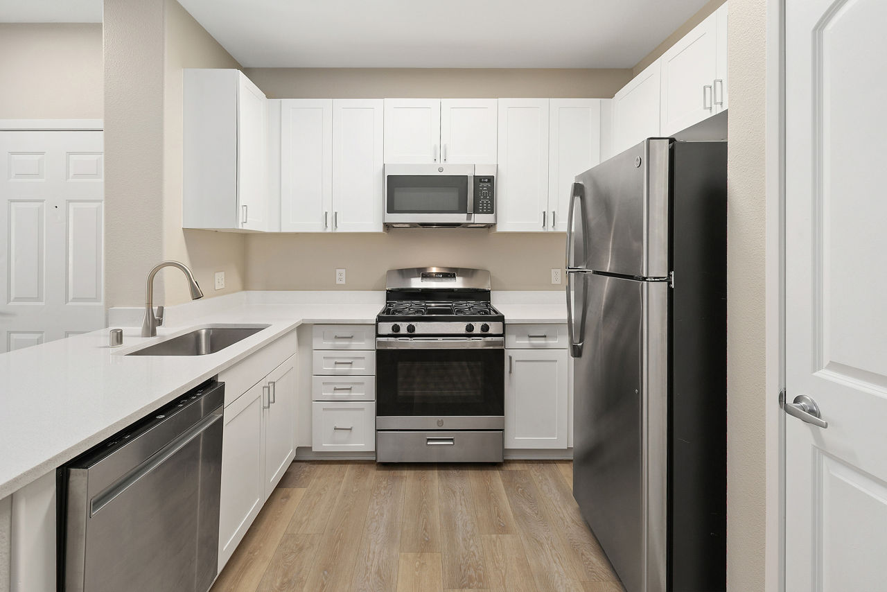 Ridgeview - Moreno Valley, CA - Kitchen