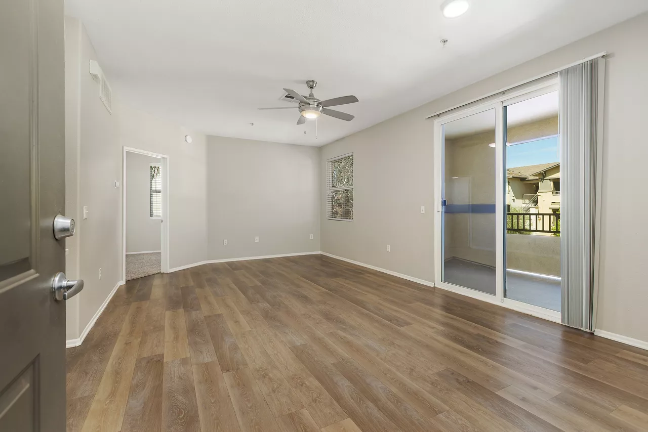 Ridgeview - Moreno Valley, CA - living room