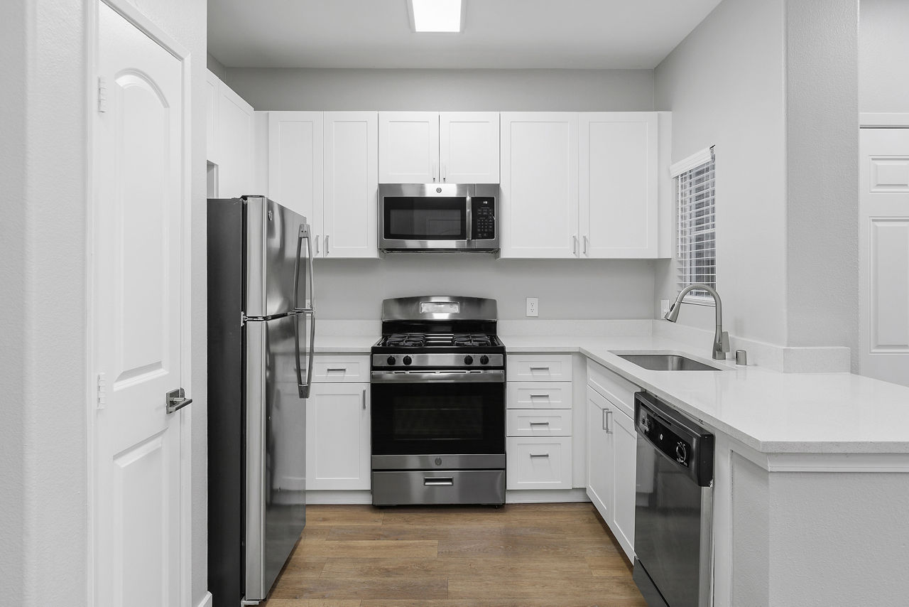 Ridgeview - Moreno Valley, CA - kitchen