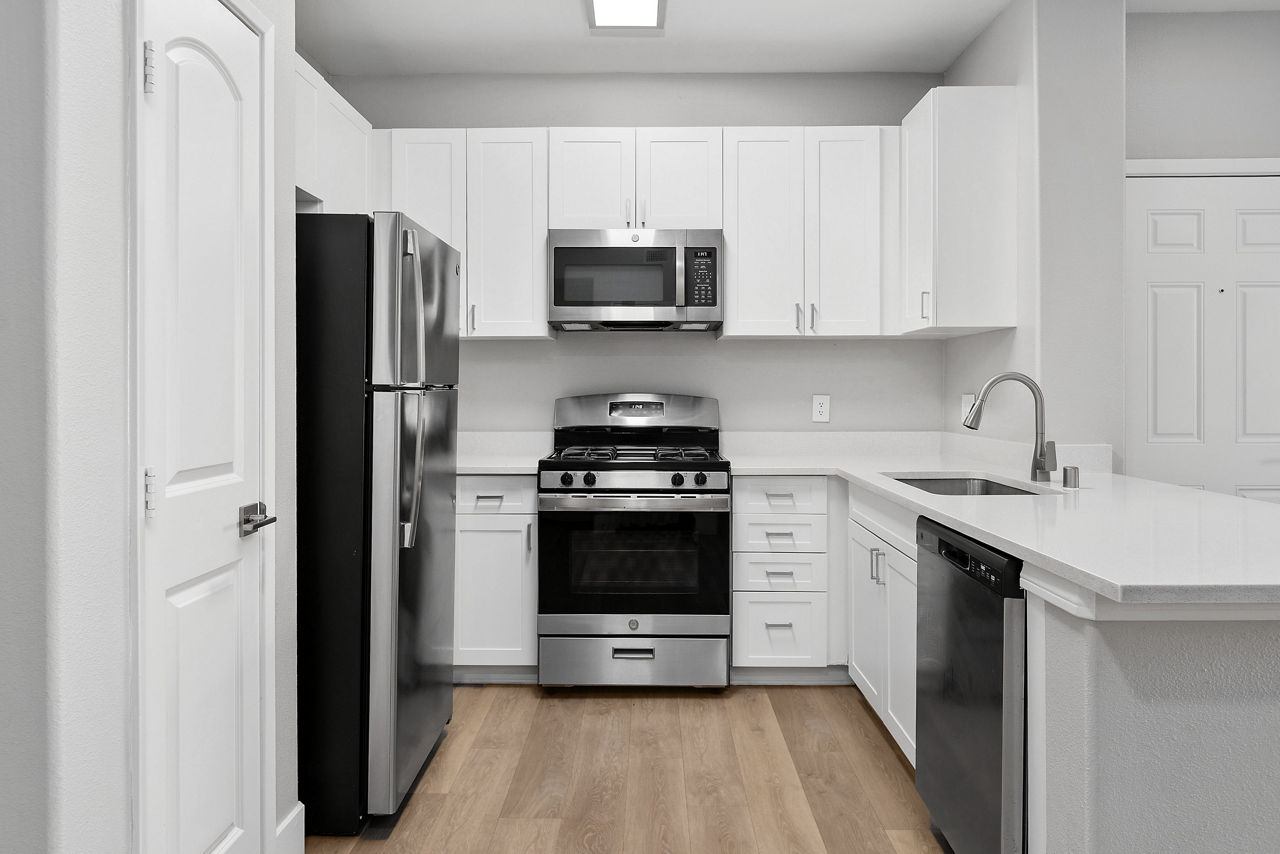 Ridgeview - Moreno Valley, CA - kitchen