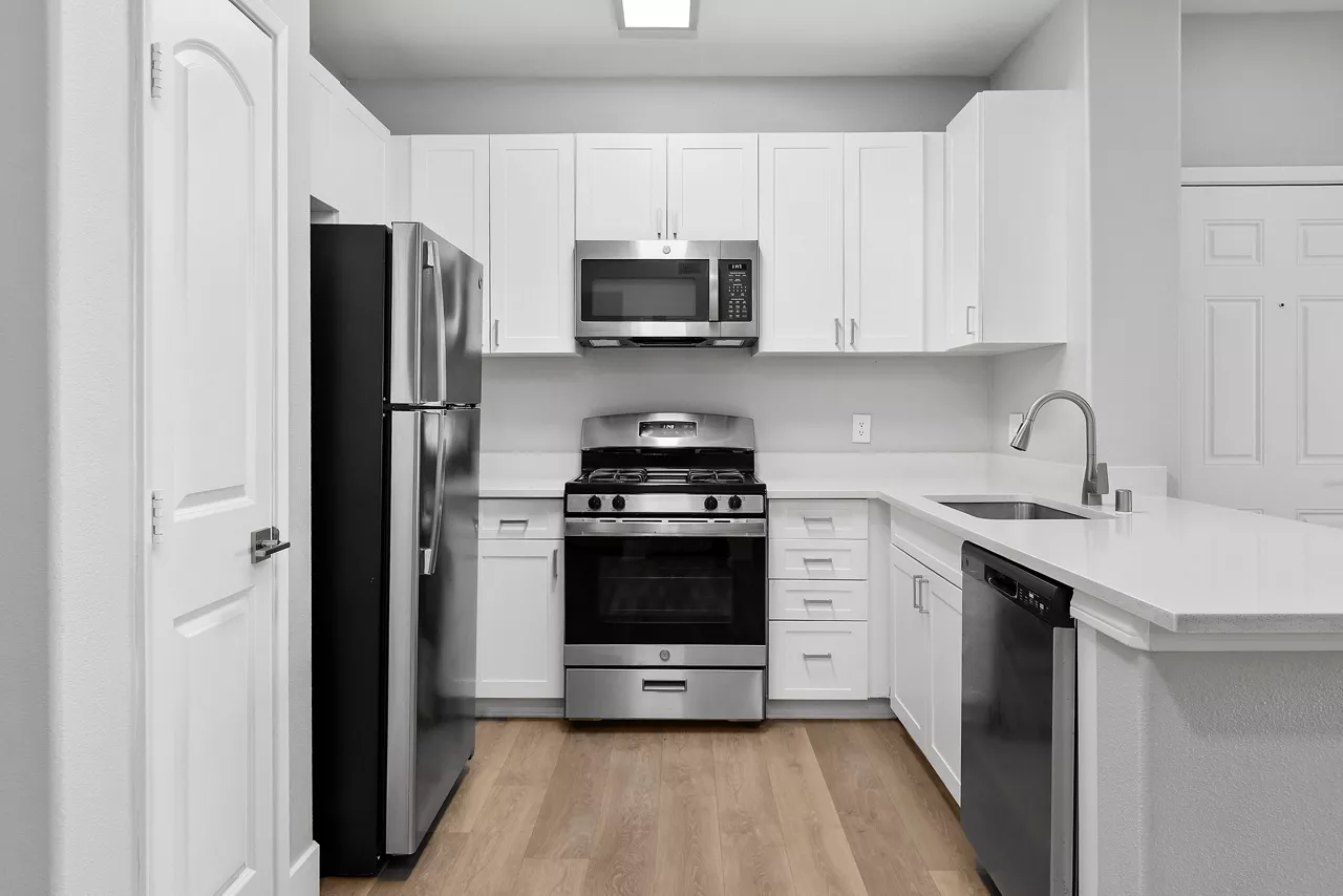 Ridgeview - Moreno Valley, CA - kitchen