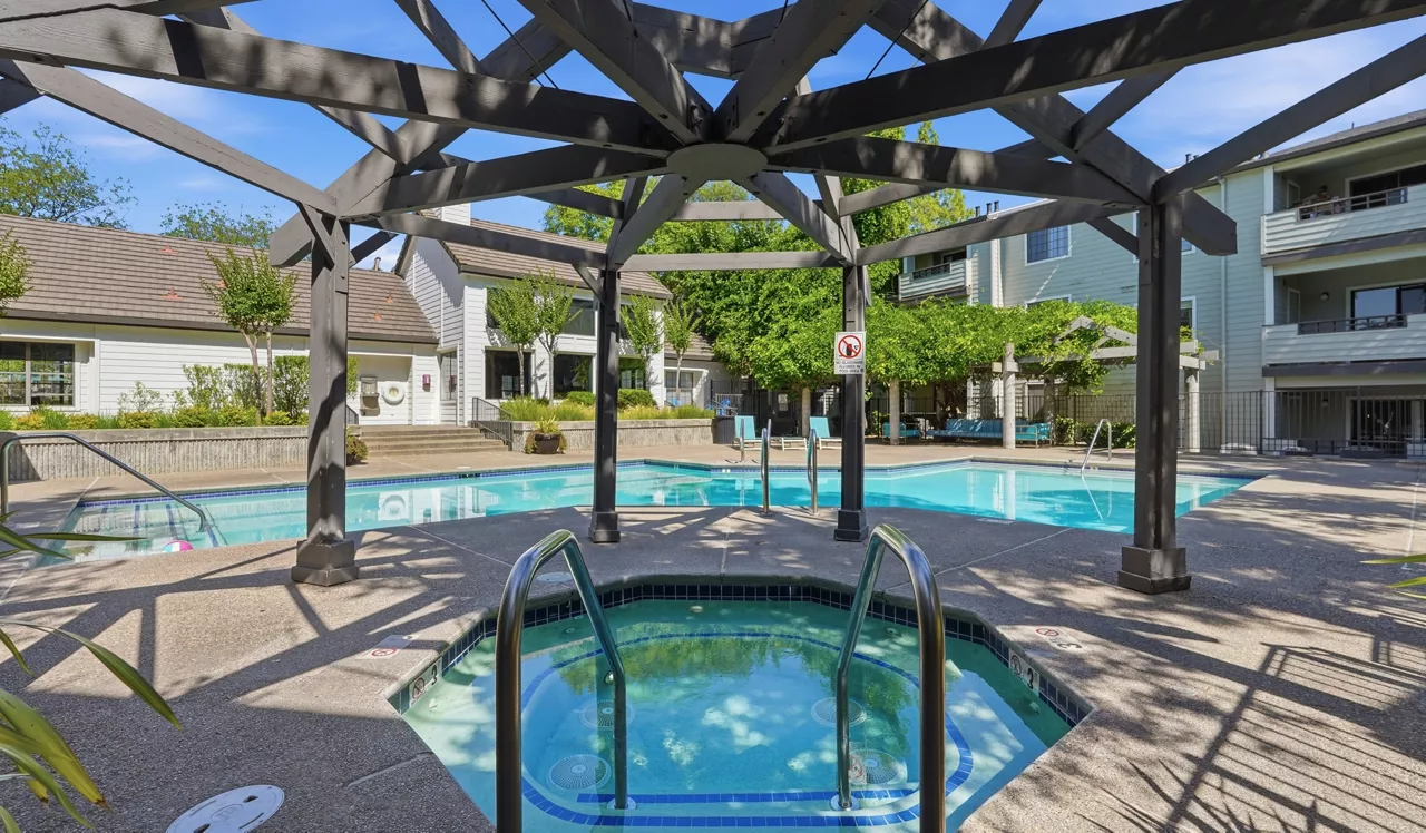 Pool 1
