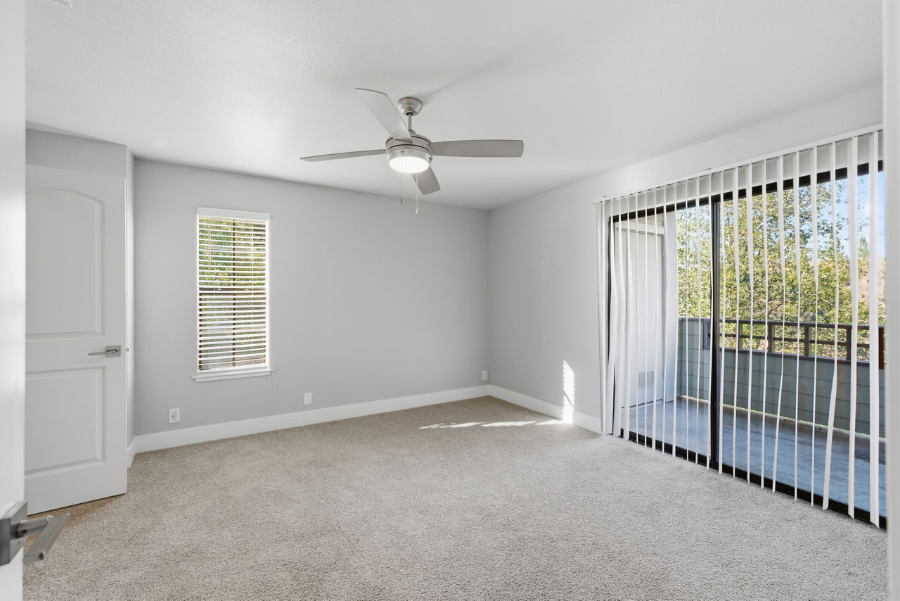 Slate Creek - Roseville, CA - bedroom