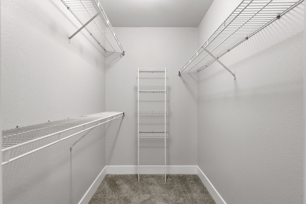 Slate Creek - Roseville, CA - closet