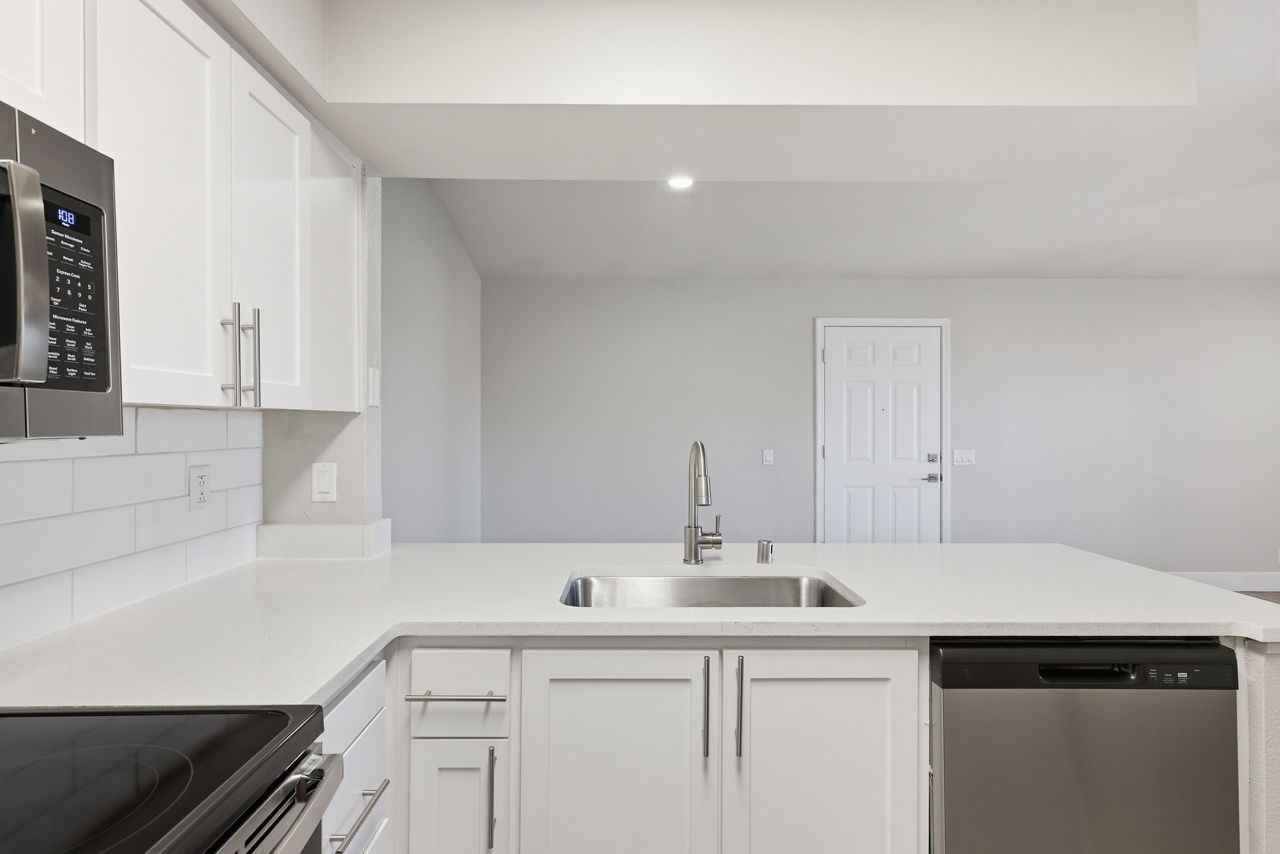 Slate Creek - Roseville, CA - kitchen