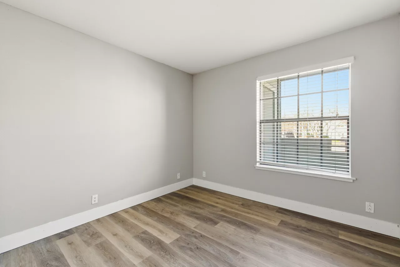 Slate Creek - Roseville, CA - bedroom