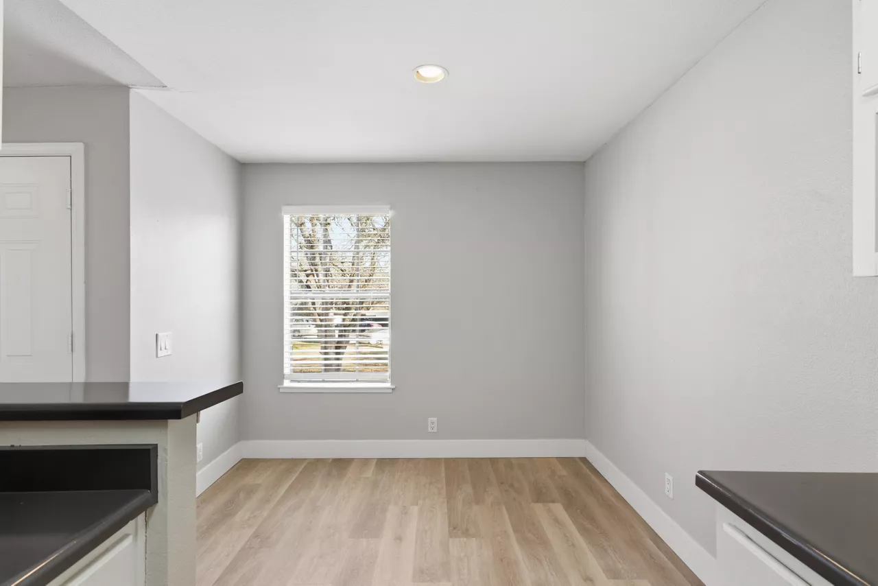 Slate Creek - Roseville, CA - dining room