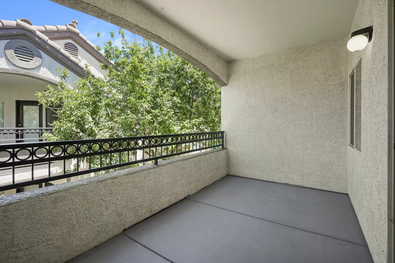 Solitude at Centennial - Las Vegas, NV - Balcony