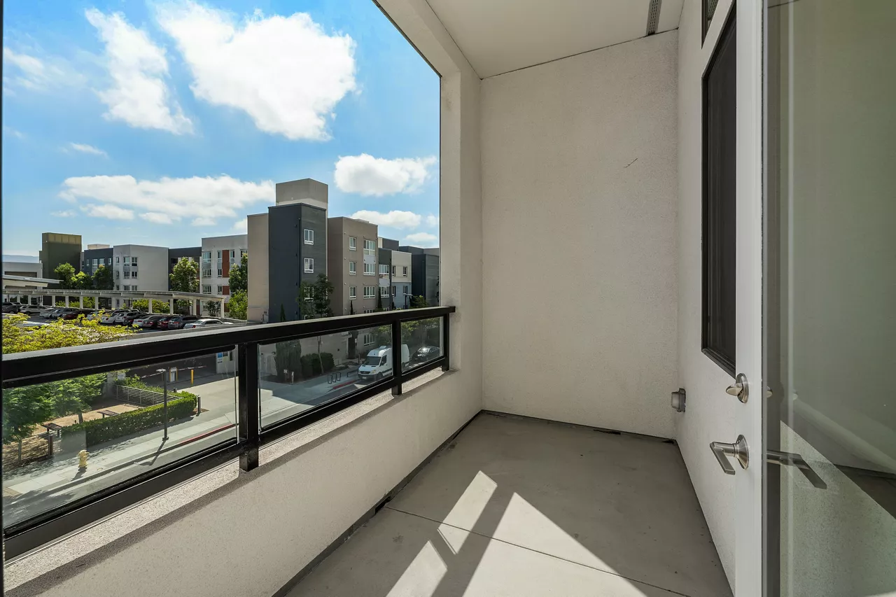 The Avalyn - Chula Vista, CA - Balcony