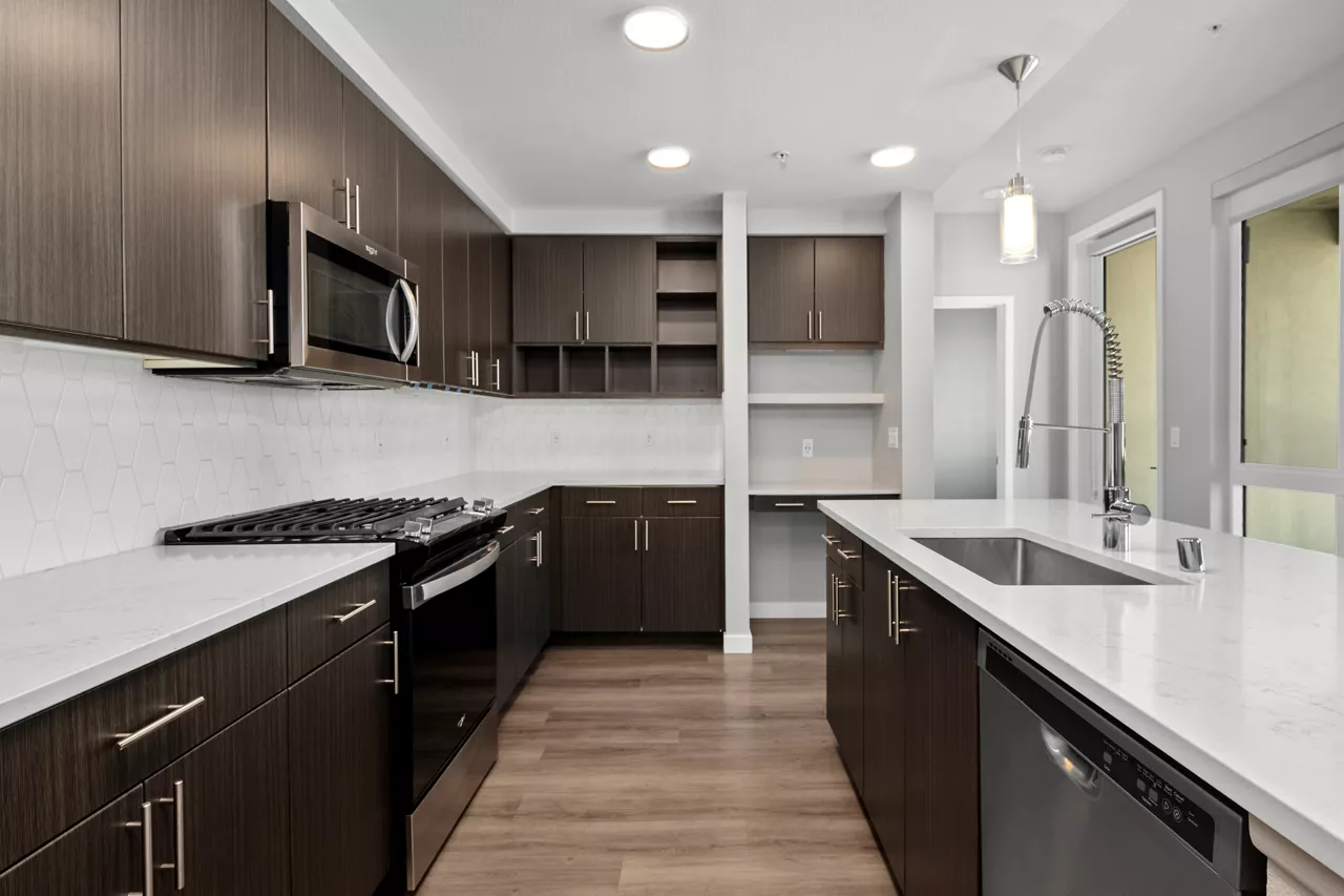 The Avalyn - Chula Vista, CA - Kitchen