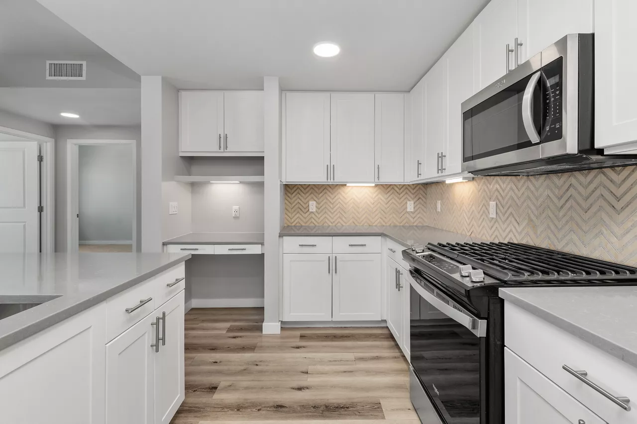 The Avalyn - Chula Vista, CA - Kitchen
