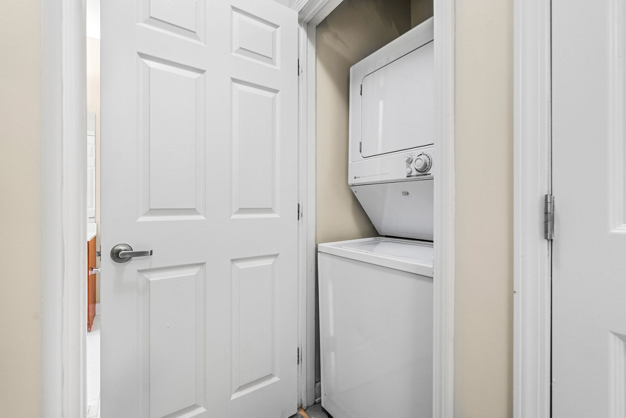 The Chase at Overlook Ridge - Revere, MA – Laundry