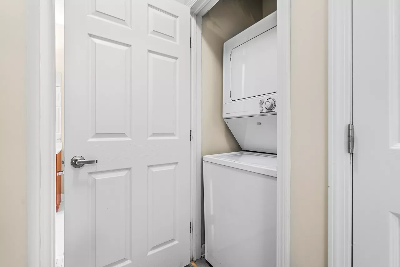 The Chase at Overlook Ridge - Revere, MA – Laundry