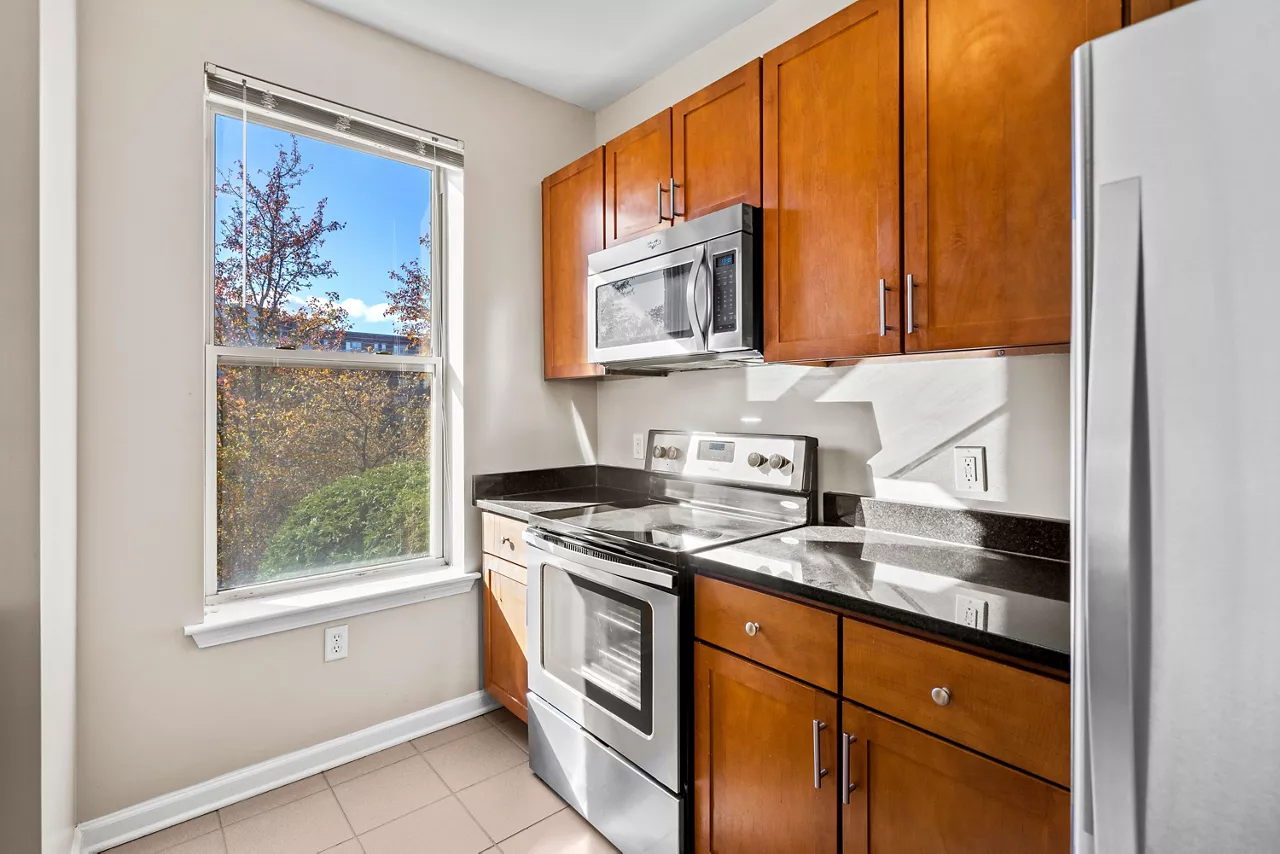The Chase at Overlook Ridge - Revere, MA – Kitchen