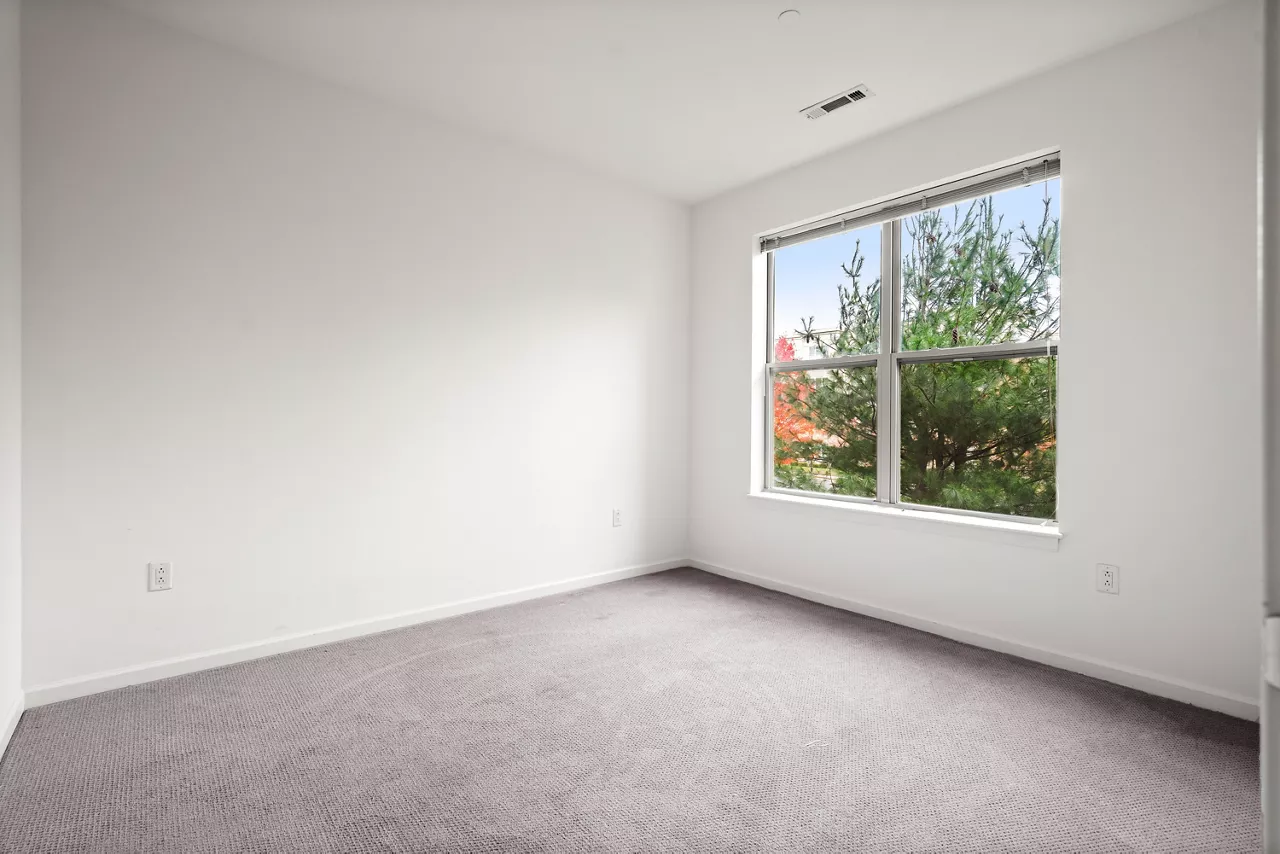 The Chase at Overlook Ridge - Revere, MA – Bedroom