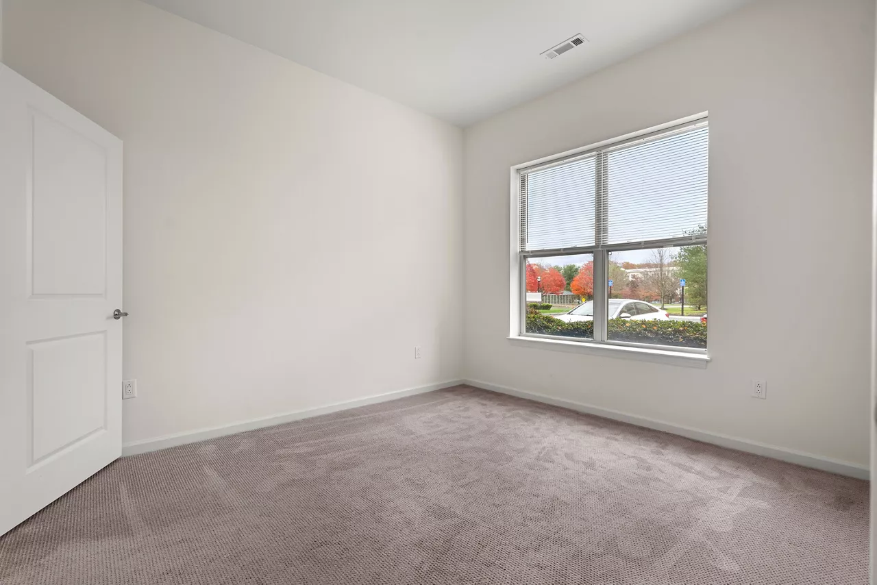 The Chase at Overlook Ridge - Revere, MA – Bedroom