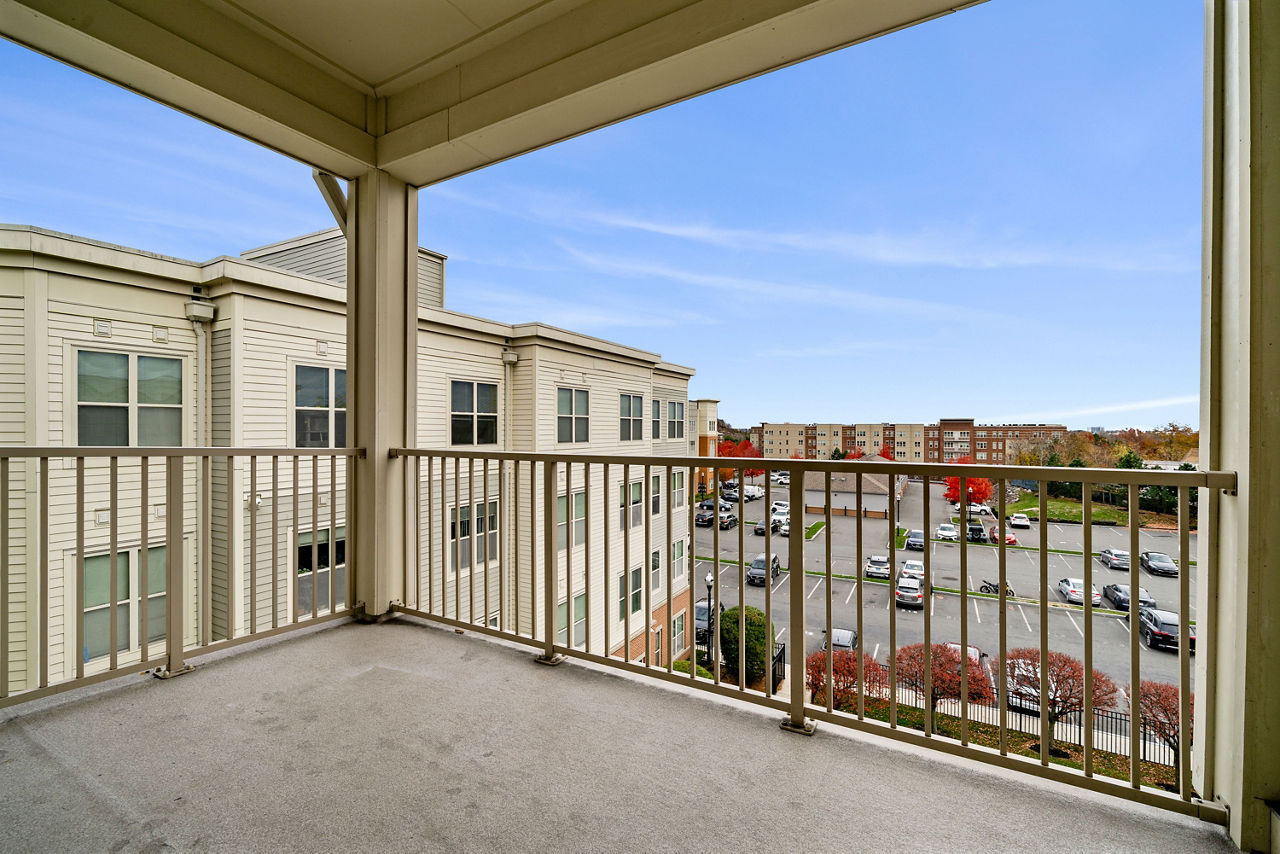 The Chase at Overlook Ridge - Revere, MA – Balcony