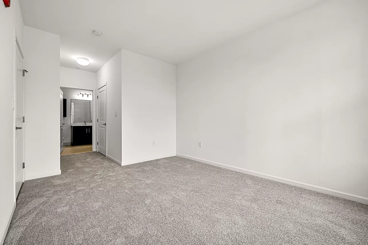 The Chase at Overlook Ridge - Revere, MA – Bedroom