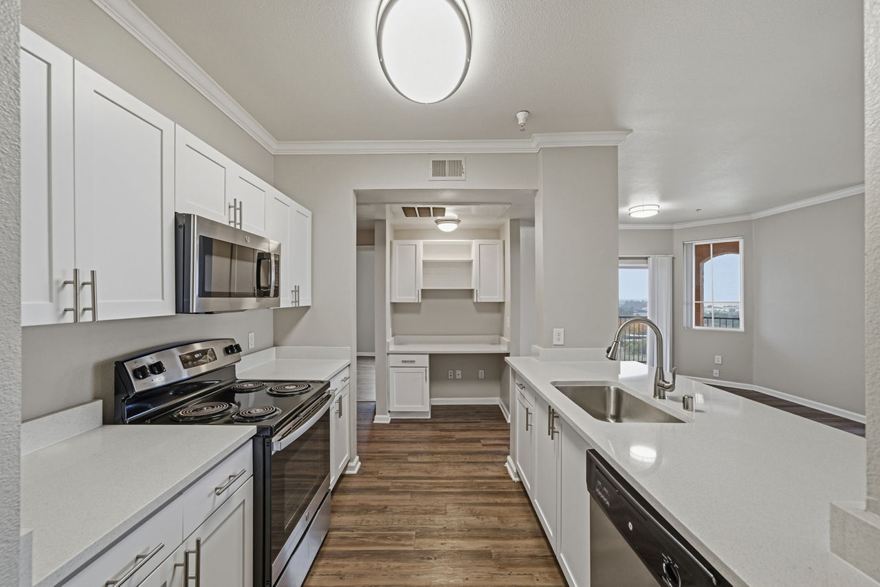 The Tides - Richmond, CA - kitchen