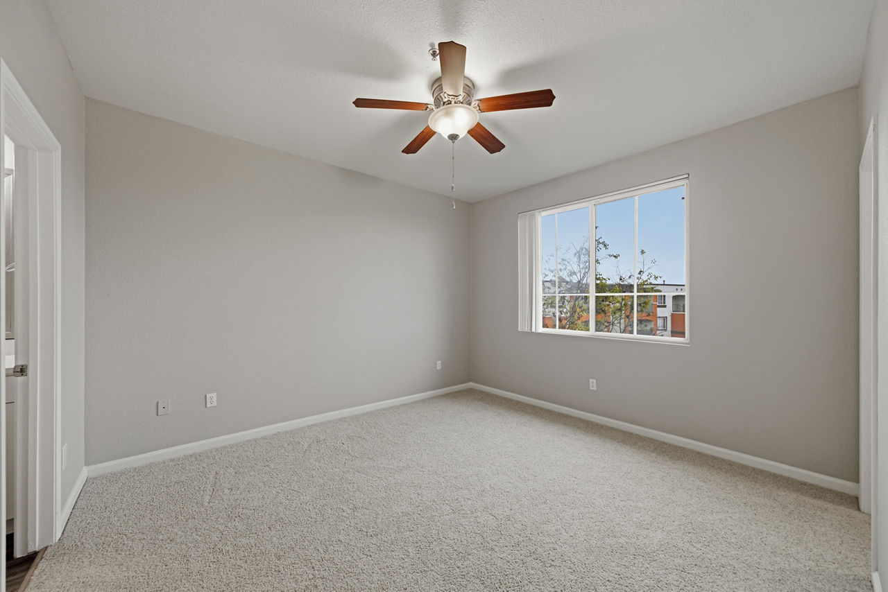 The Tides - Richmond, CA - bedroom