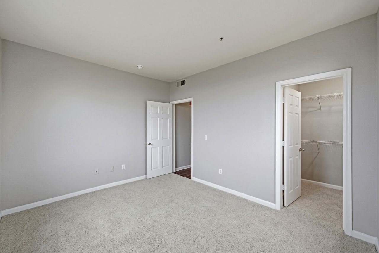 The Tides - Richmond, CA - bedroom