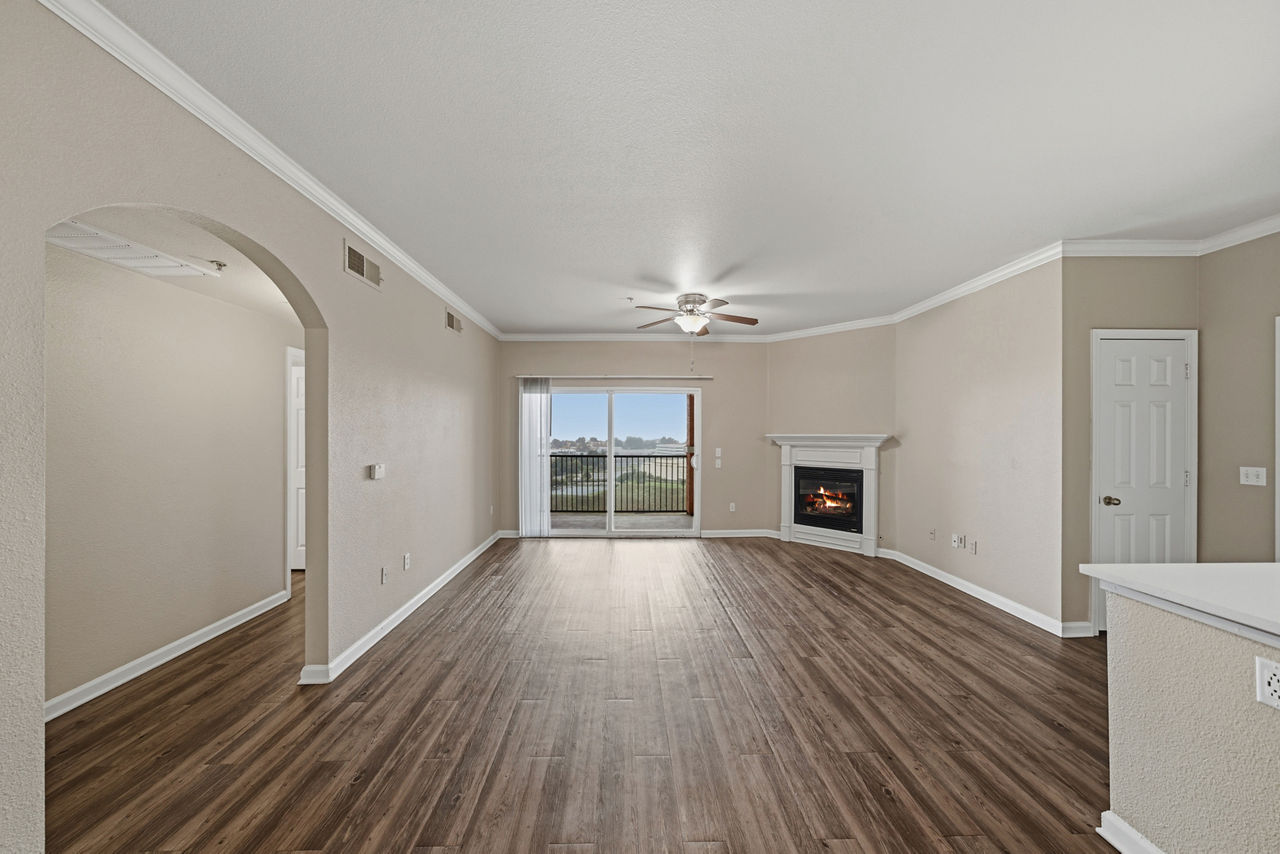 The Tides - Richmond, CA - living room