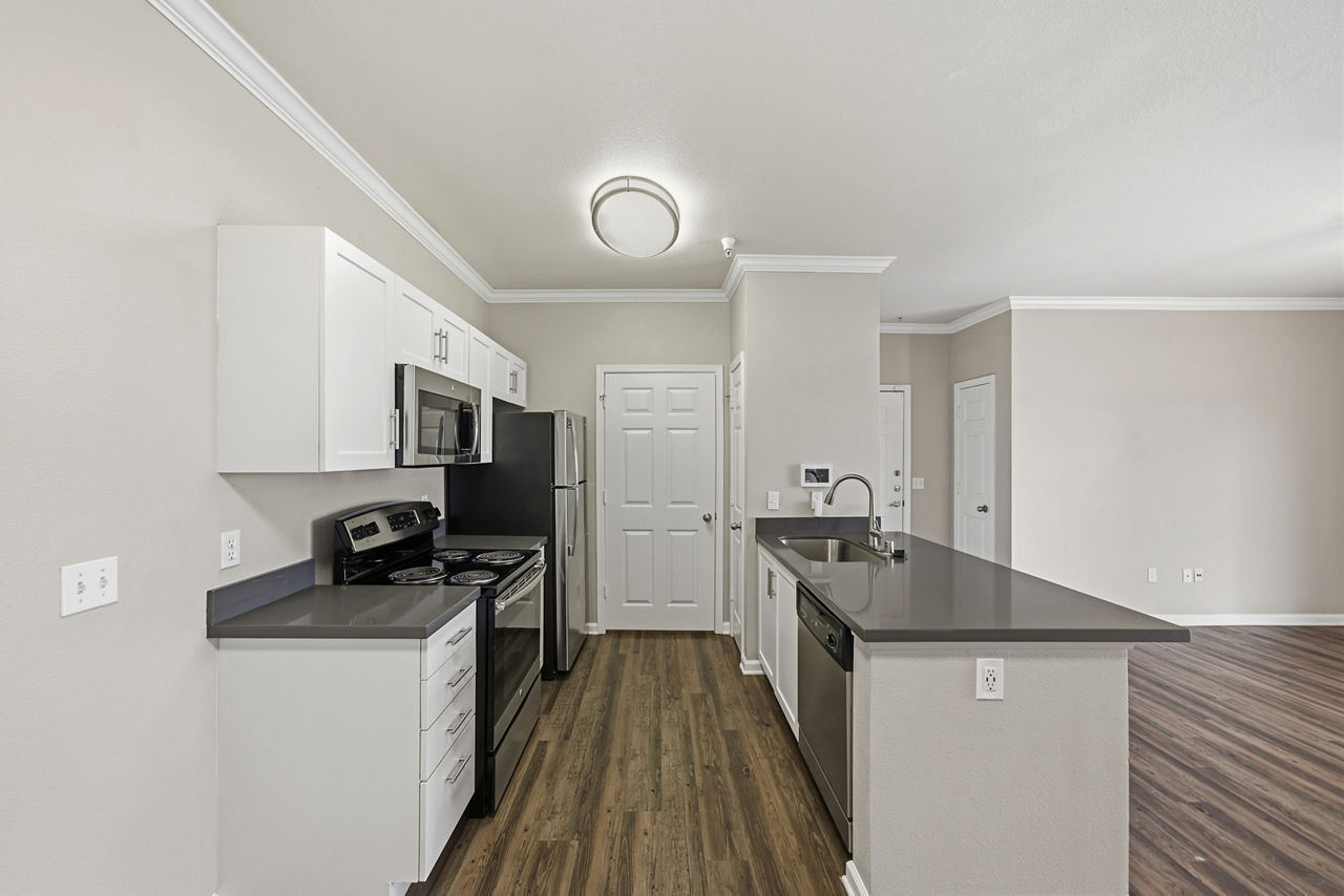 The Tides - Richmond, CA - kitchen