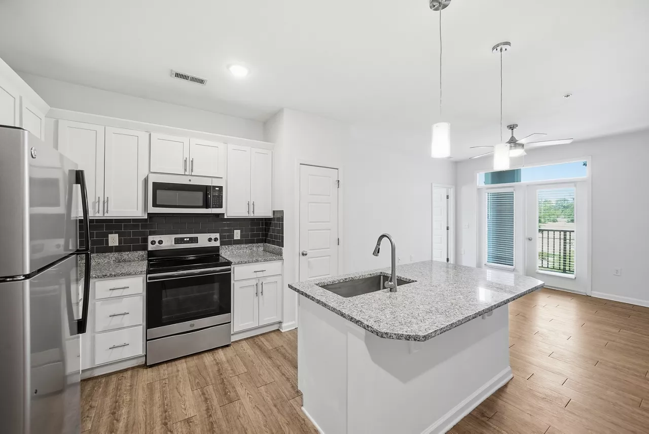 Treeline Timber Creek - Garner, NC - Kitchen
