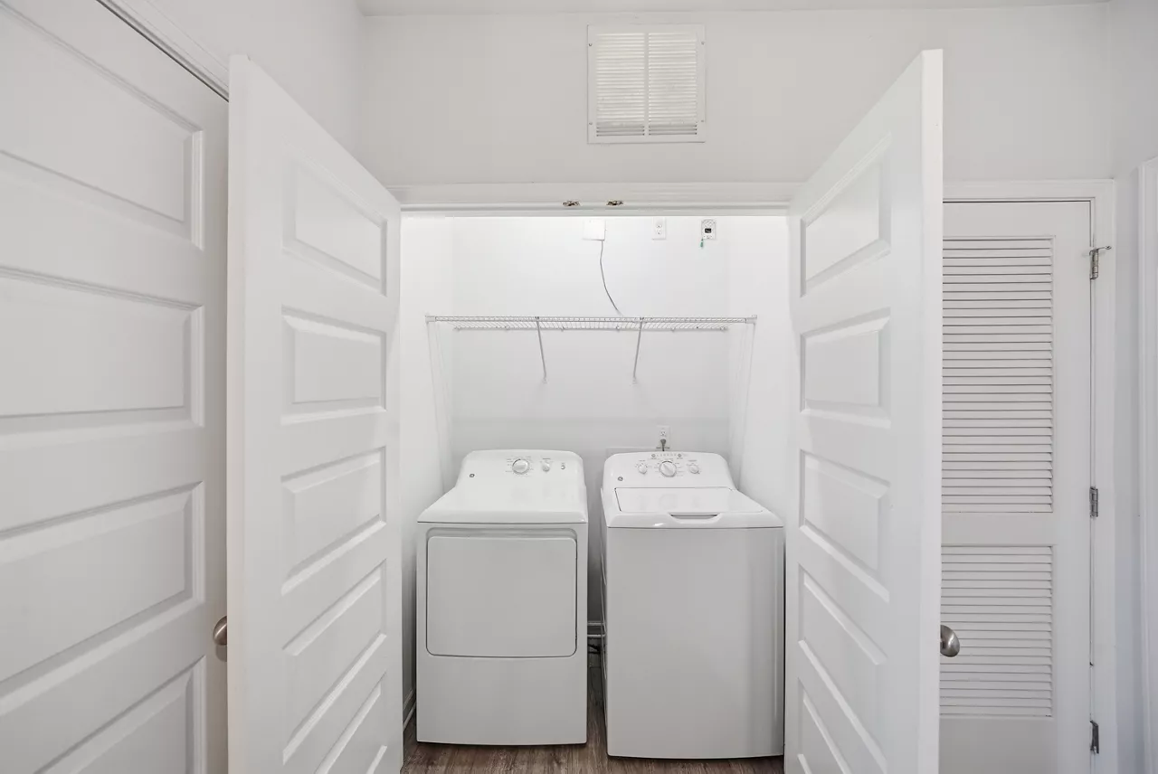 Treeline Timber Creek - Garner, NC - Laundry