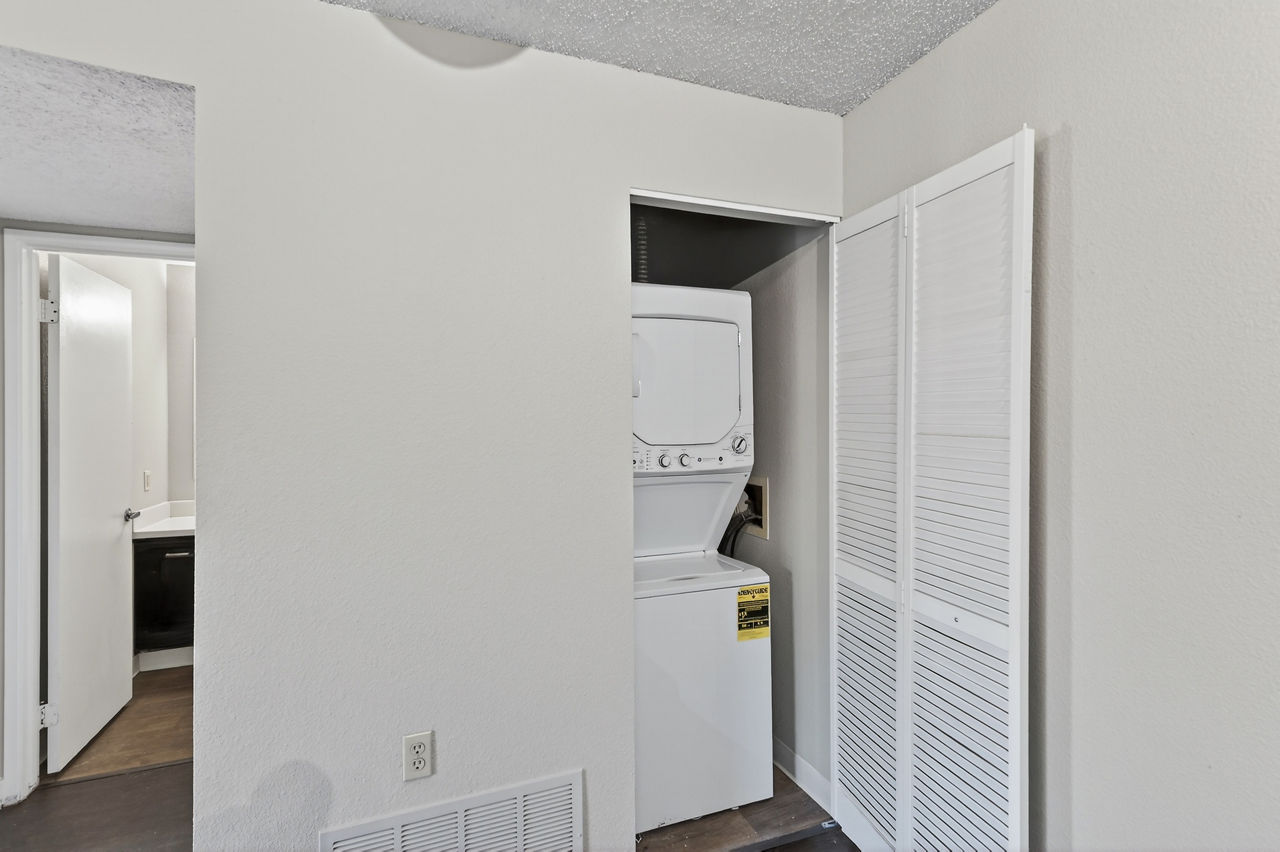 Verona - Littleton, CO - Laundry 