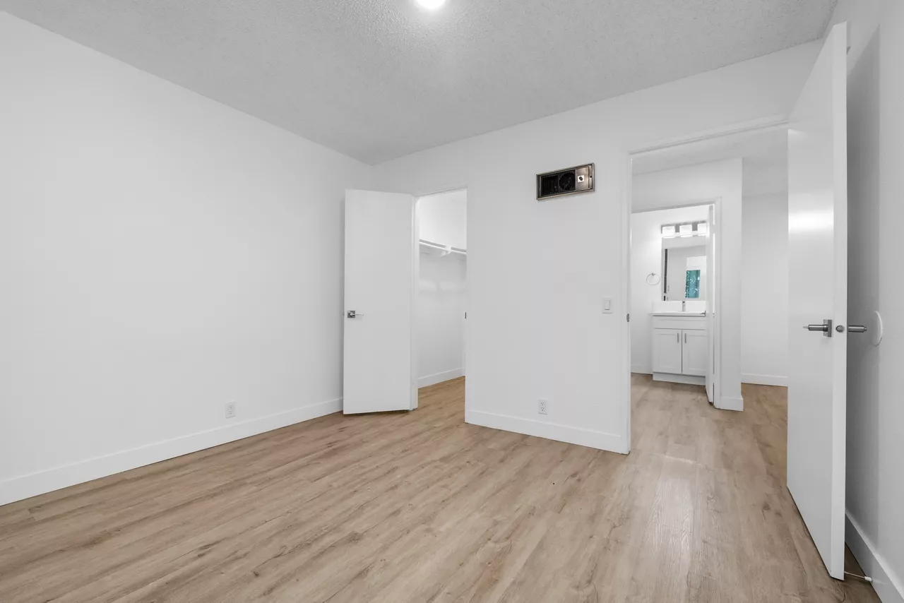 View - Escondido, CA - Residences