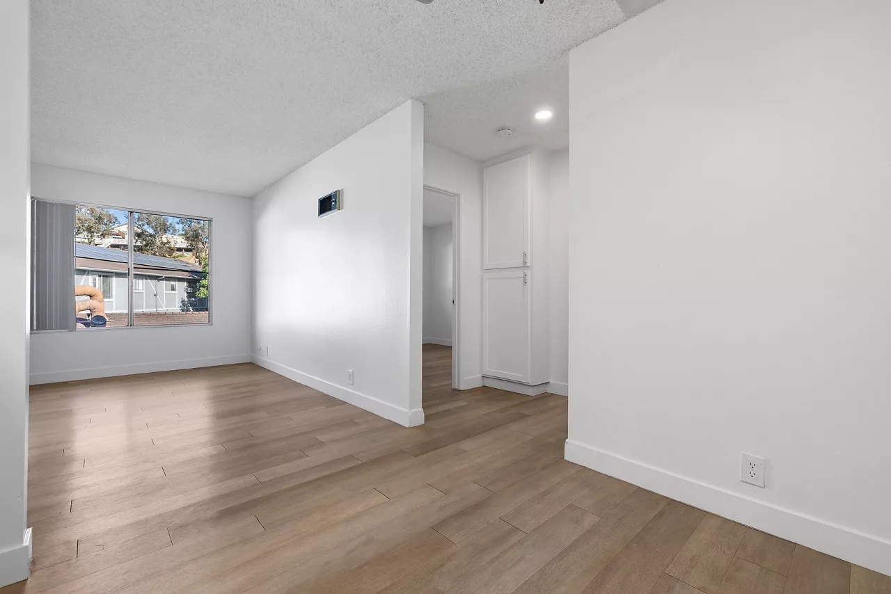 View Apartments - San Diego, CA - Living Room
