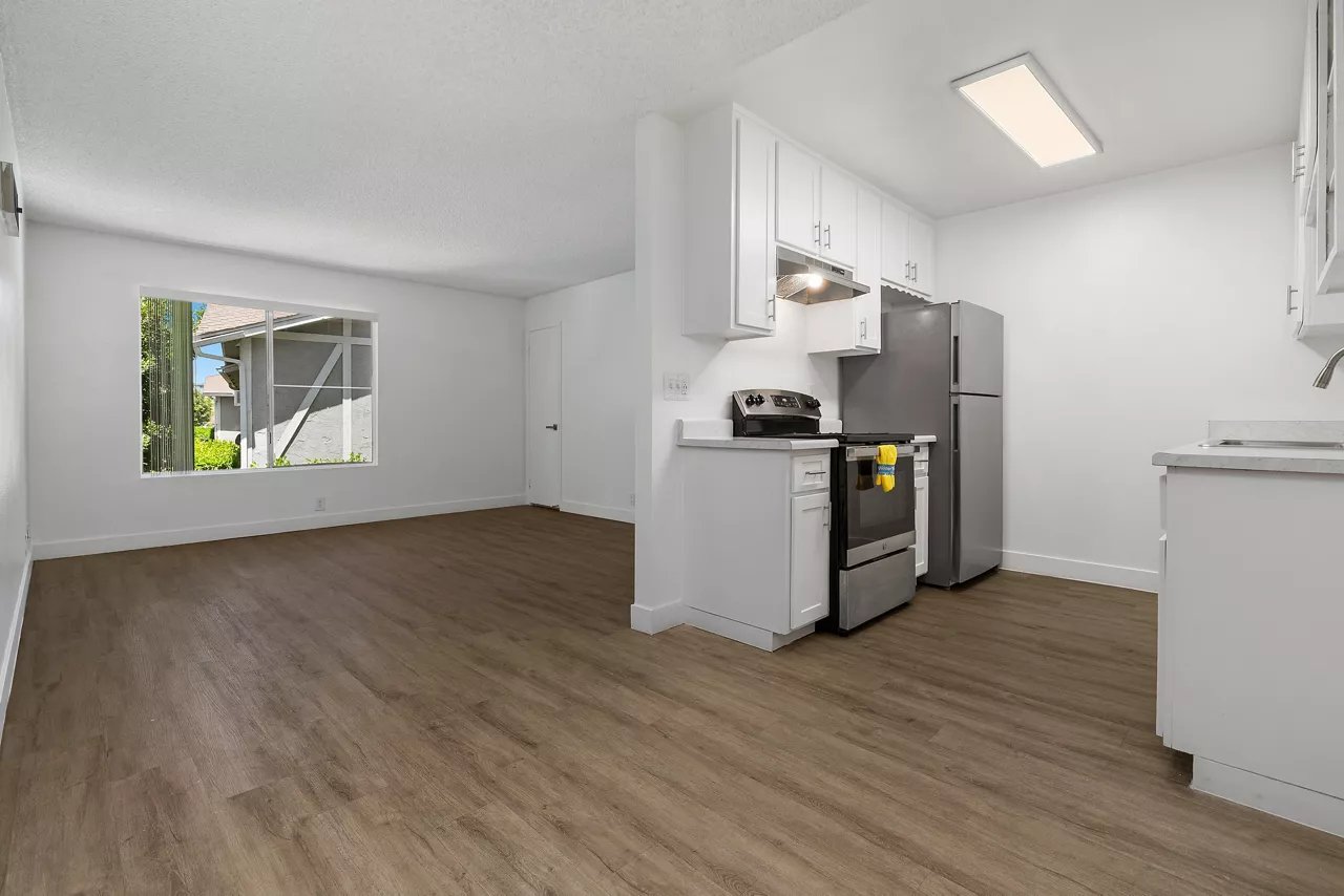 View Apartments - San Diego, CA - Living Room