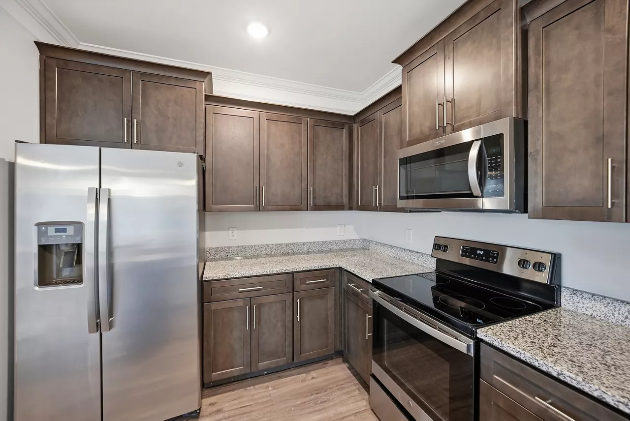 Villages at Raleigh Beach - Raleigh, NC - Kitchen