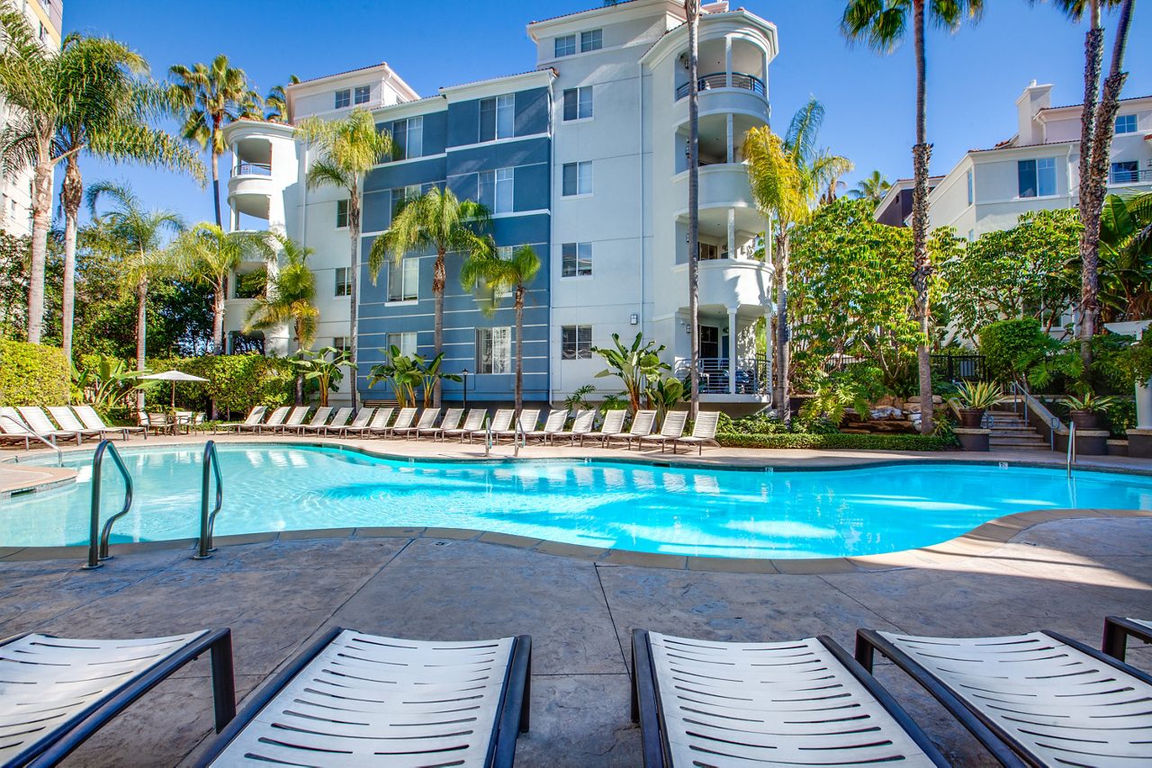 The Villas at Park la Brea - Los Angeles, CA - Swimming Pool