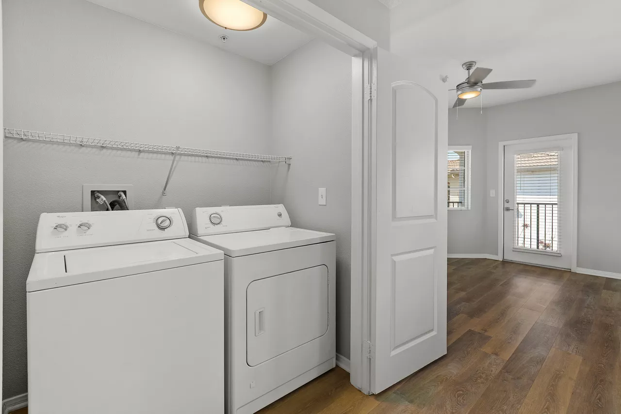 Villas at Towngate - Moreno Valley, CA - laundry