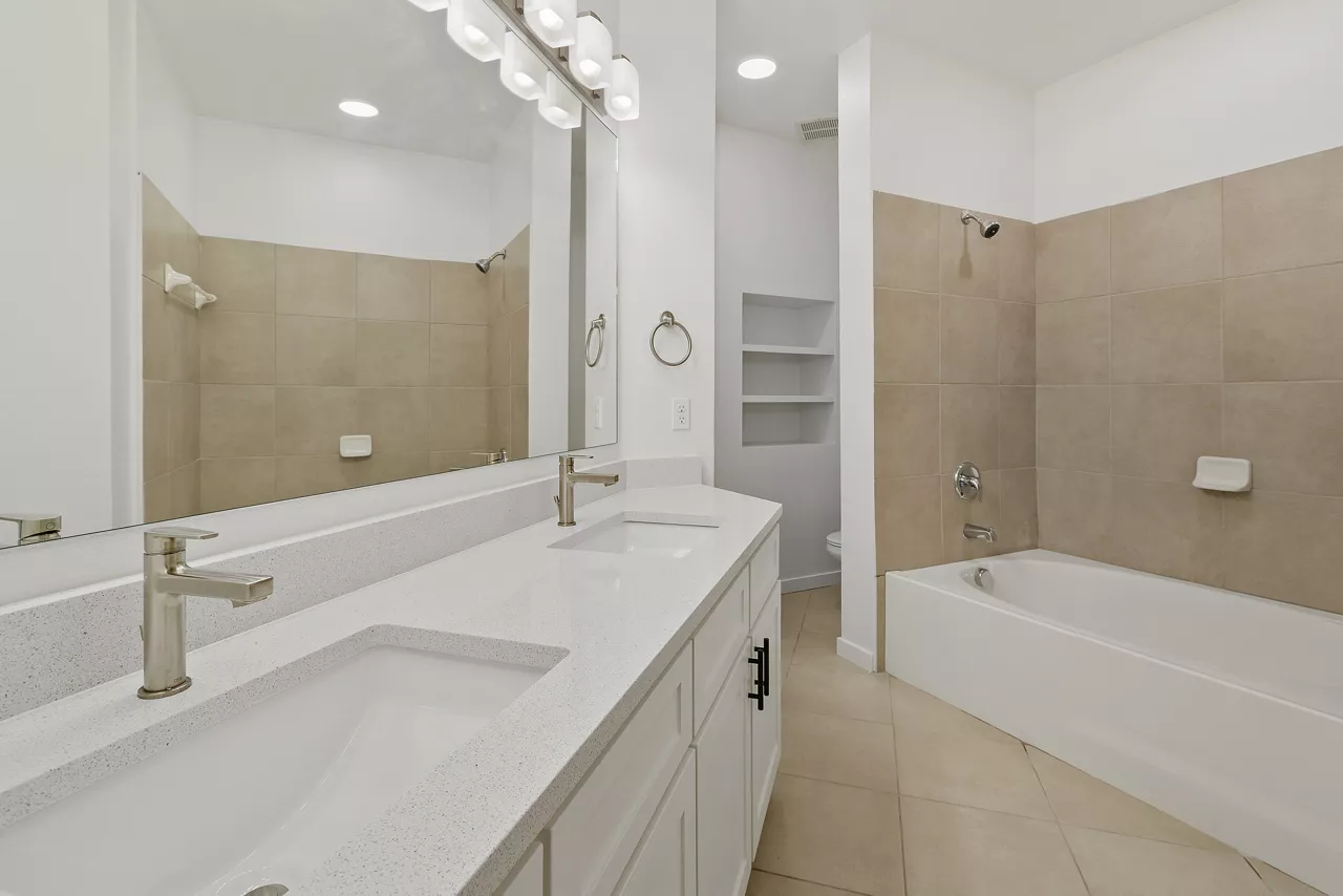 Vineyards at Paseo Del Sol – Temecula, CA –Bathroom