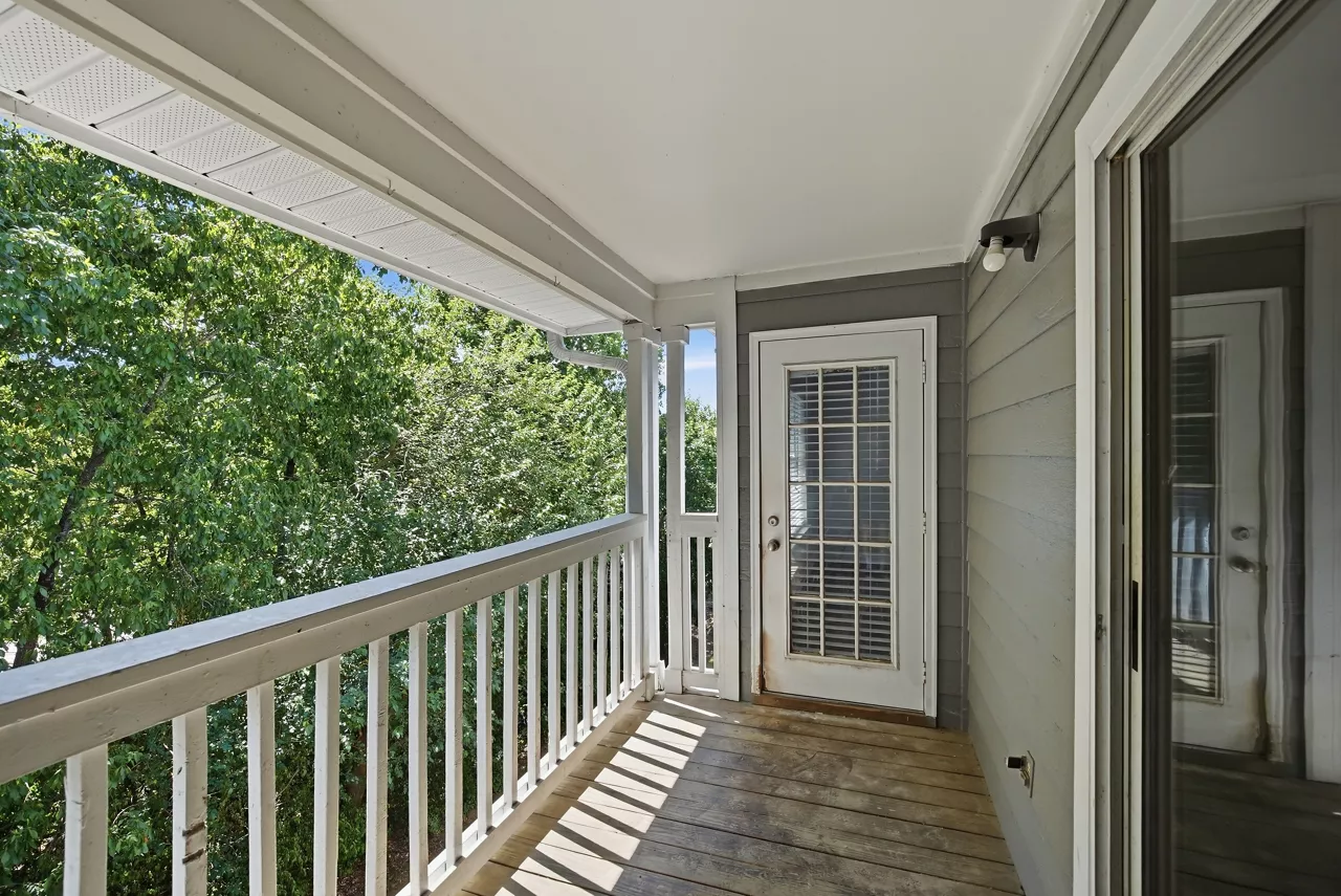 Windsor Falls - Raleigh, NC - Balcony