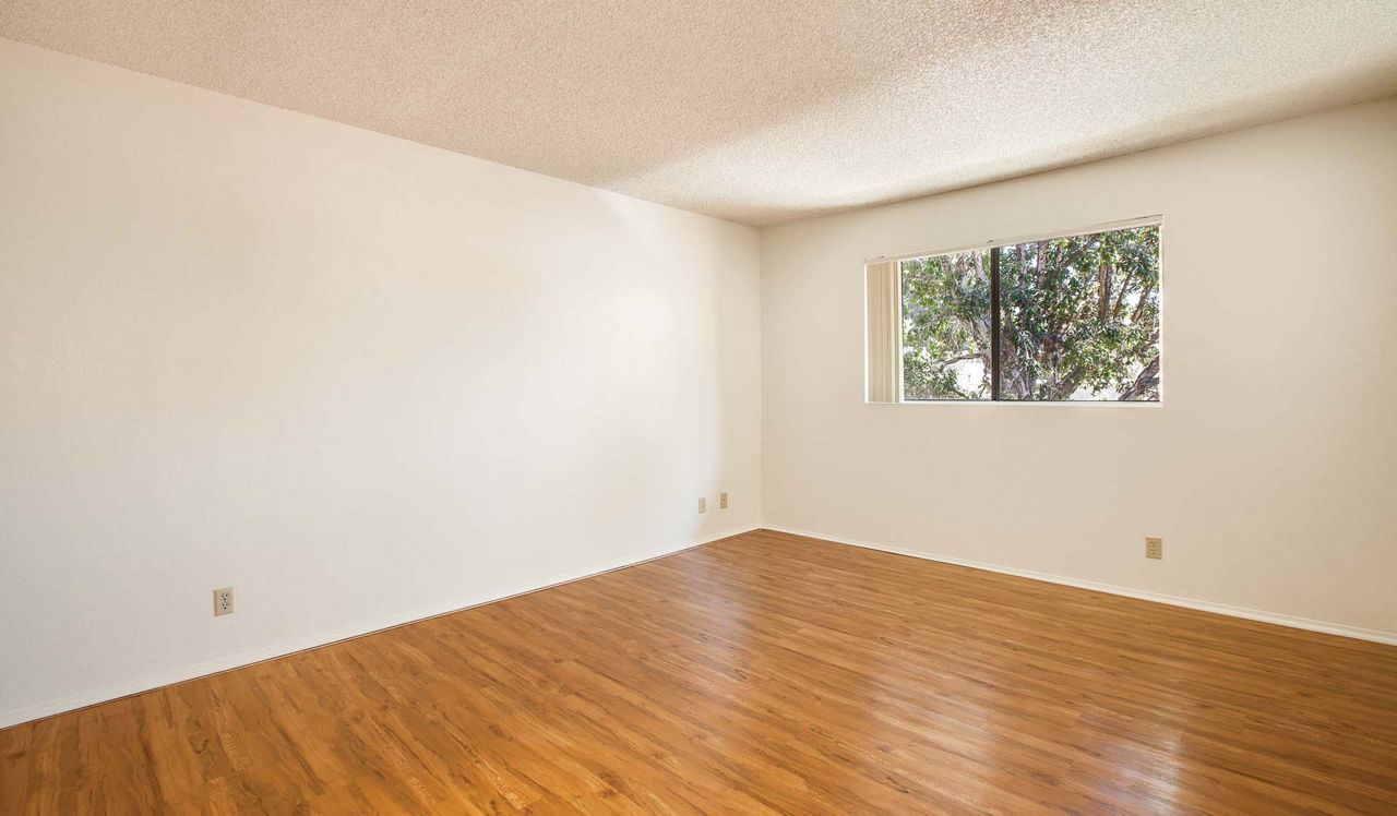 Hidden Cove - Escondido, CA - Bedroom