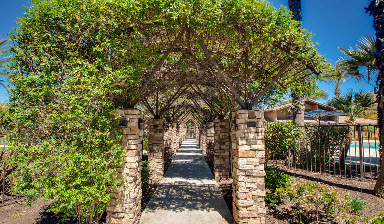 Hidden Cove - Escondido, CA - Exterior