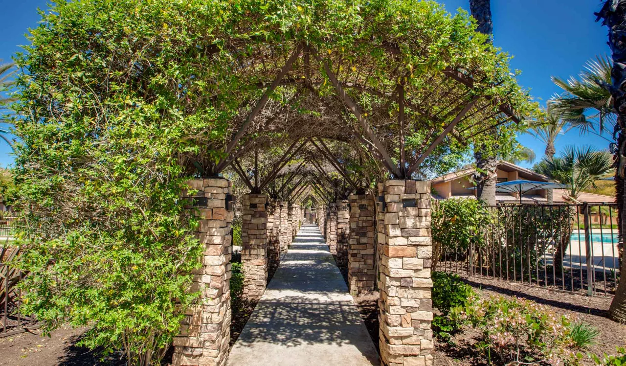 Hidden Cove - Escondido, CA - Exterior
