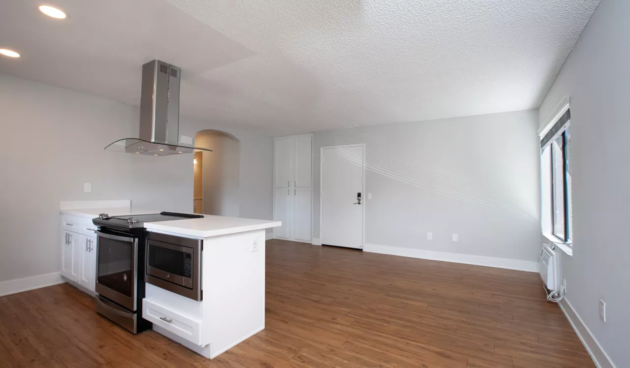 Hidden Cove - Escondido, CA - Living Room