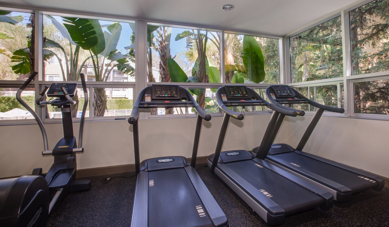 HillCreste Apartments - Los Angeles, CA - Fitness Center