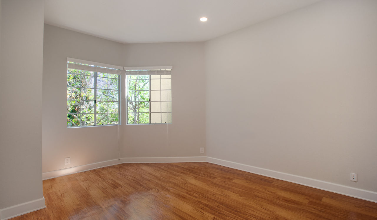 Hillcreste - Los Angeles, CA - Bedroom