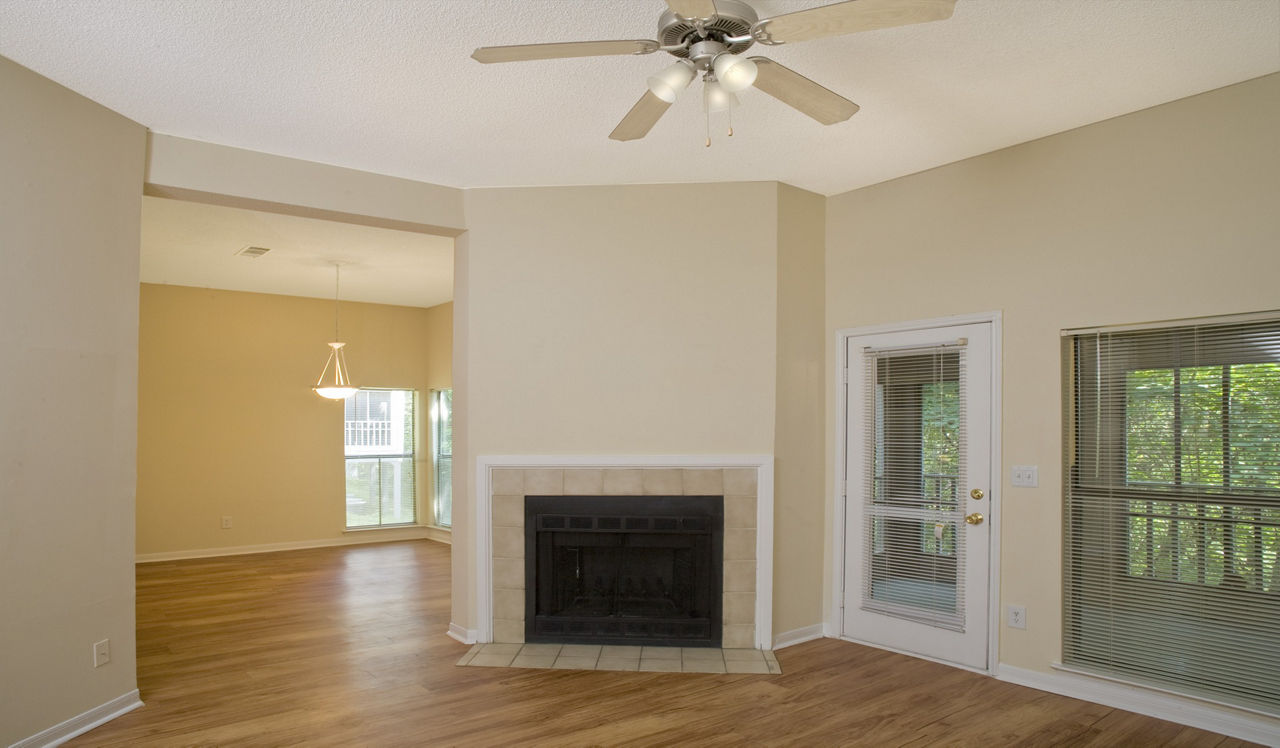 Hillmeade Apartment Homes - Nashville, TN - Living